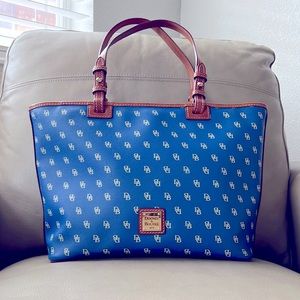 Dooney & Bourke Tote